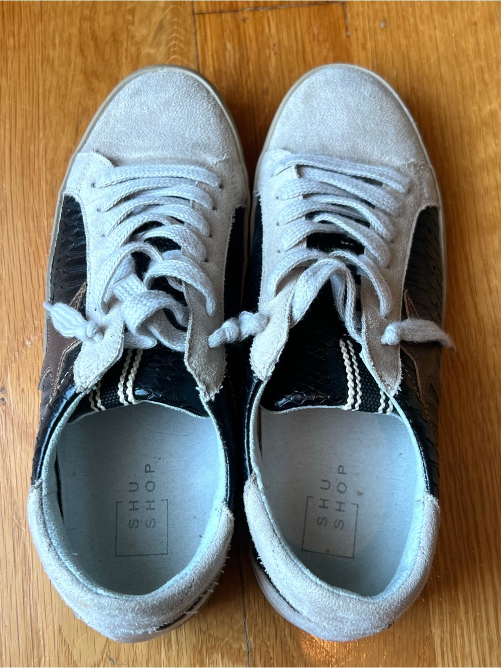 ShuShop Beige, Black & Brown Low-Top Women's Sneakers - Picture 3 of 5